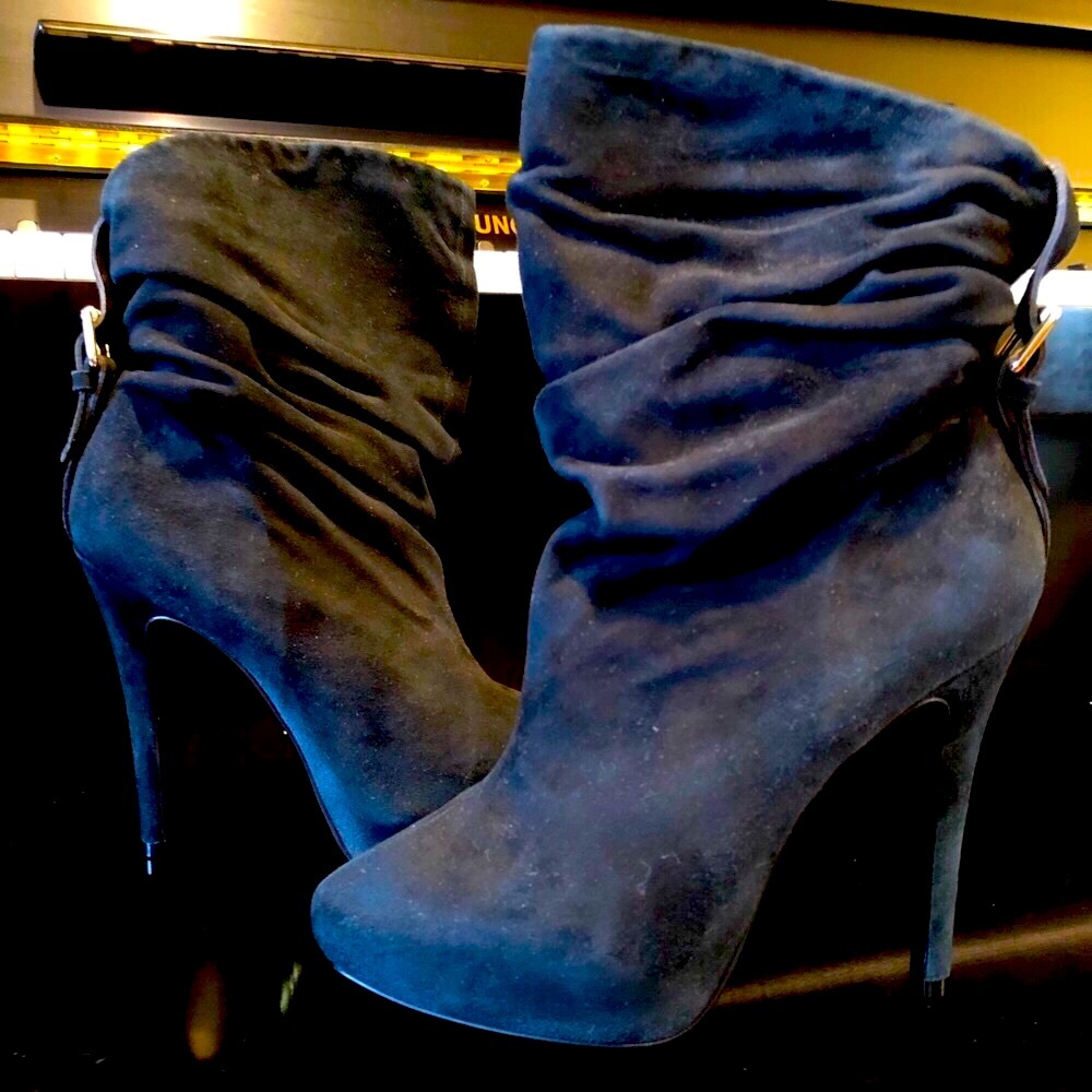 NEW Pour La Victoire suede high heel platform bootie - Picture 2 of 11